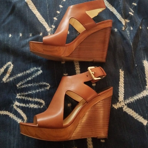 Michael Kors Wedges - Picture 4 of 8